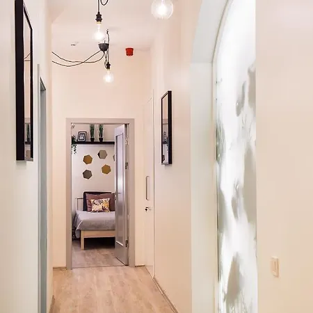 Апартаменты Morrison Apartment/15 Guests/7bedrooms/riga Old Town *