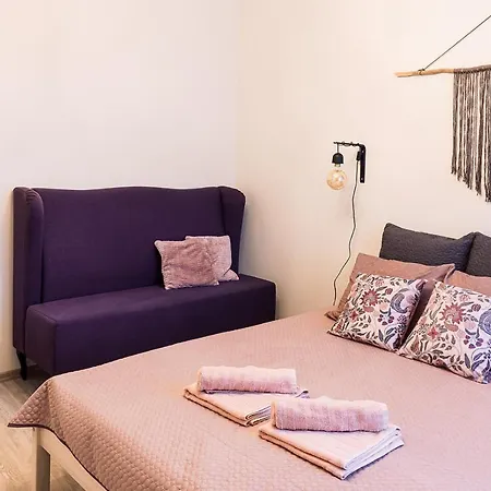 Apartment Morrison Apartment/15 Guests/7bedrooms/riga Old Town *