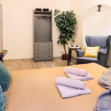 Morrison Apartment/15 Guests/7bedrooms/riga Old Town Ryga