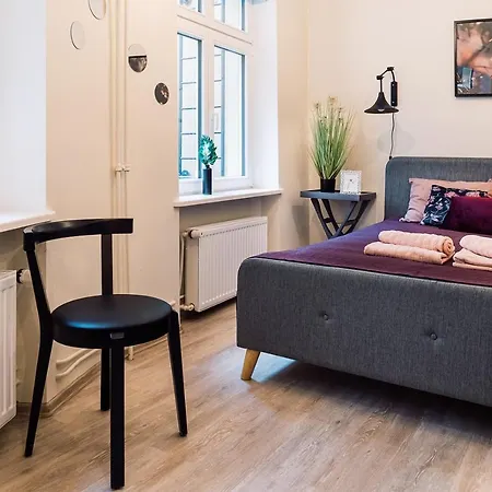 Morrison Apartment/15 Guests/7bedrooms/riga Old Town