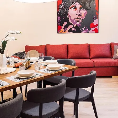 Morrison Apartment/15 Guests/7bedrooms/riga Old Town *