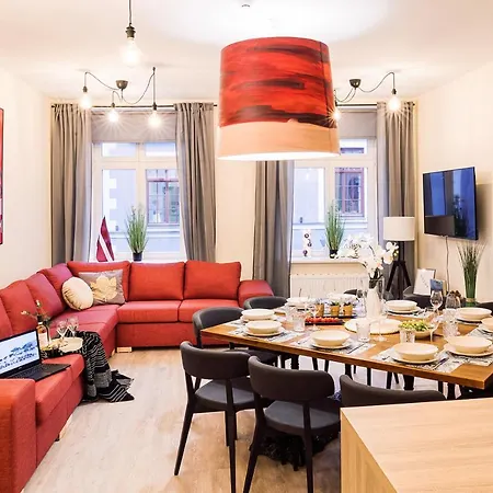 Morrison Apartment/15 Guests/7bedrooms/riga Old Town