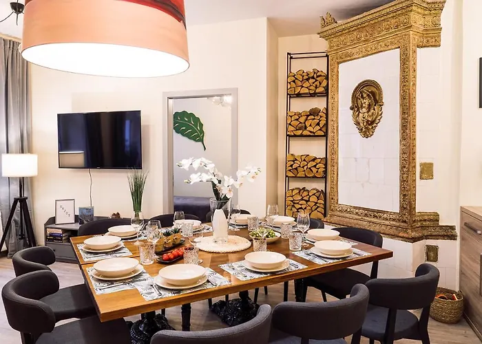 아파트 Morrison Apartment/15 Guests/7bedrooms/riga Old Town *