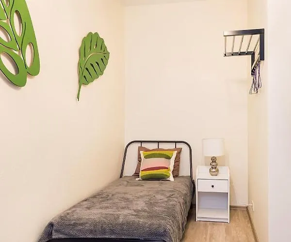 Morrison Apartment/15 Guests/7bedrooms/riga Old Town