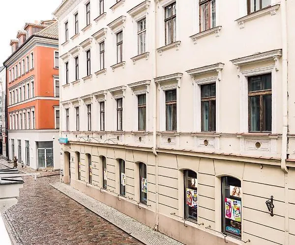 아파트 Morrison Apartment/15 Guests/7bedrooms/riga Old Town 리가
