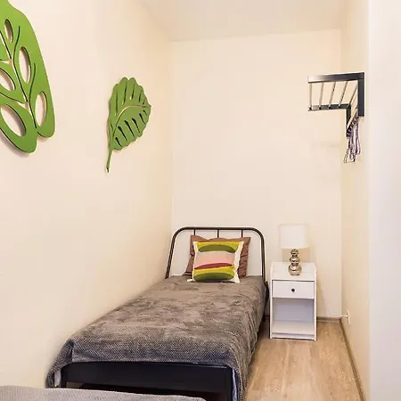 Morrison Apartment/15 Guests/7bedrooms/riga Old Town