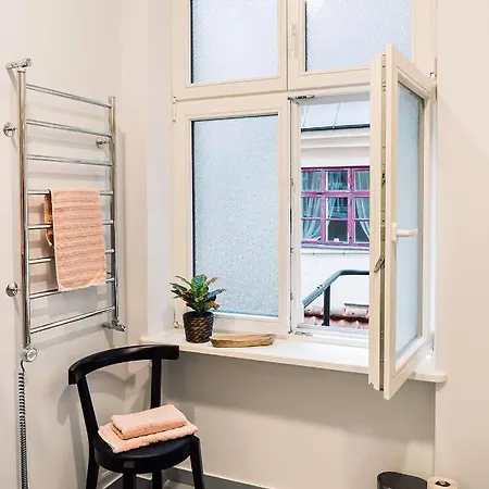 Morrison Apartment/15 Guests/7bedrooms/riga Old Town Apartament *