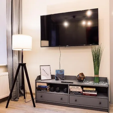 Morrison Apartment/15 Guests/7bedrooms/riga Old Town * Рига