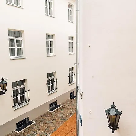 Morrison Apartment/15 Guests/7bedrooms/riga Old Town Appartement *